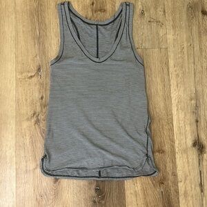 Lululemon tank 6